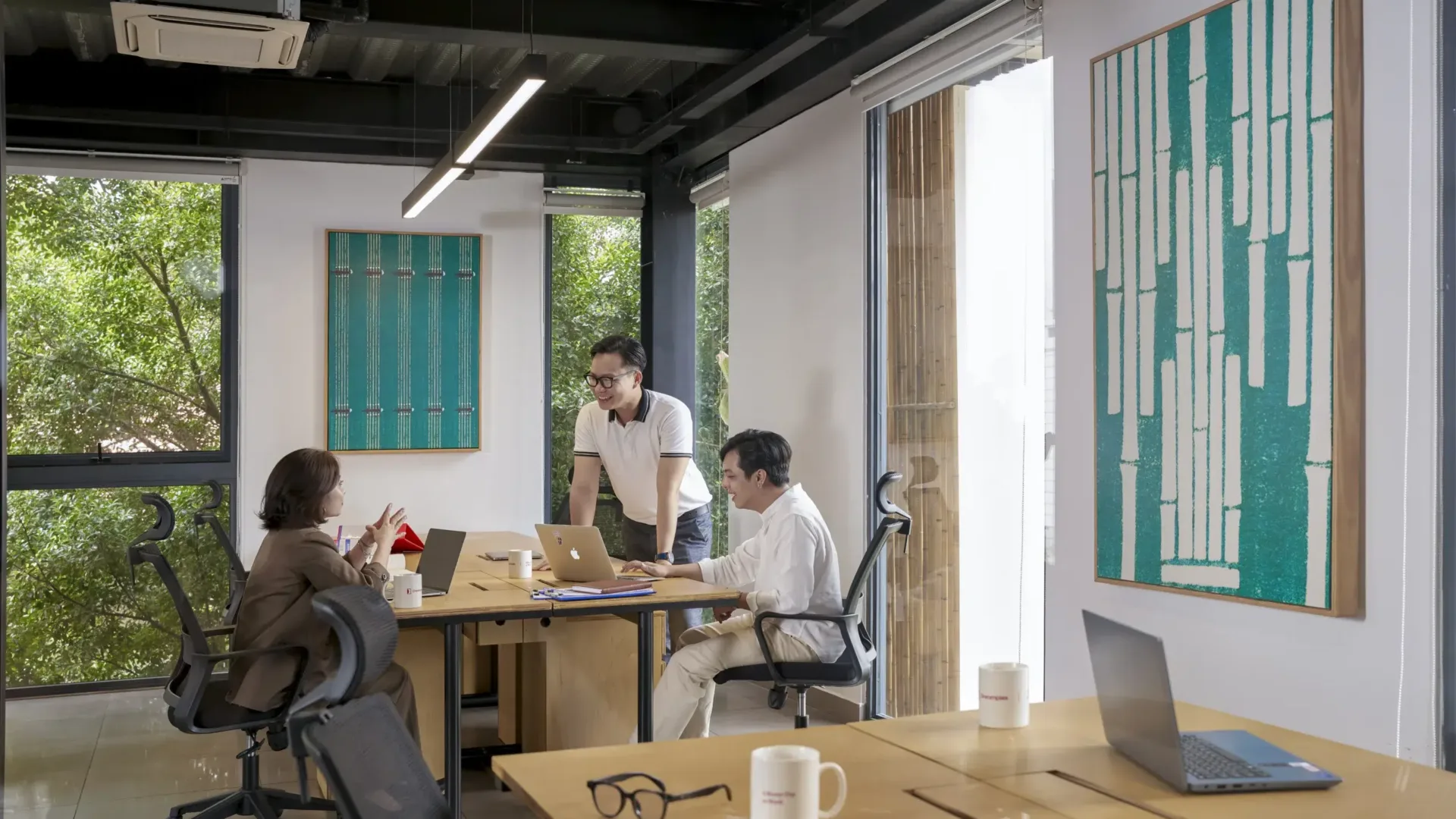 Dreamplex NQH - Office 309 with team